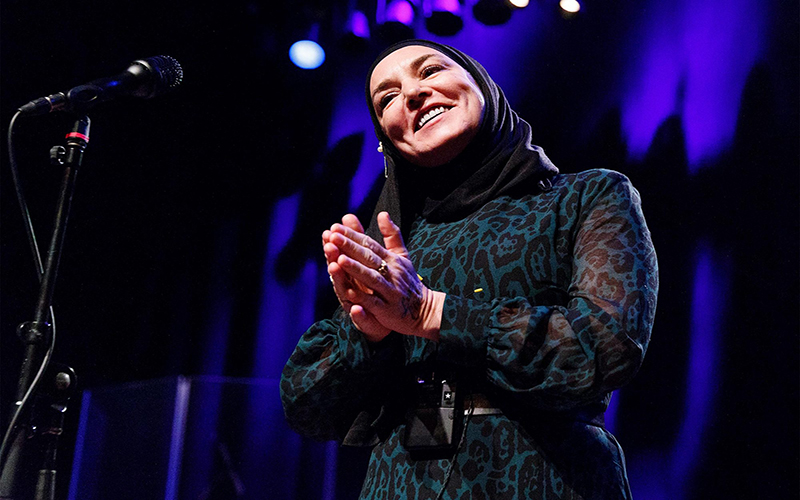 Causa da morte da cantora Sinéad O’Connor é divulgada