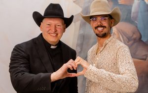 Com Luan Pereira, Padre Marcelo sobe single “Eu Seguirei”