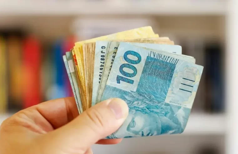 INSS prepara pagamento do 13º salário para abril e maio