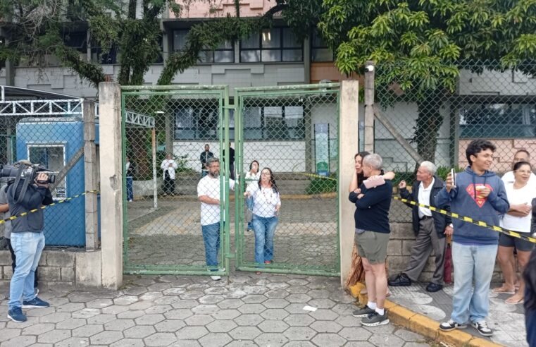 Portões fecham e estudantes do Alto Tietê começam primeira etapa do Enem 2025
