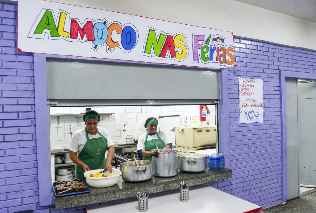 Almoço nas férias: escolas estaduais de SP abrirão em janeiro para refeições aos estudantes