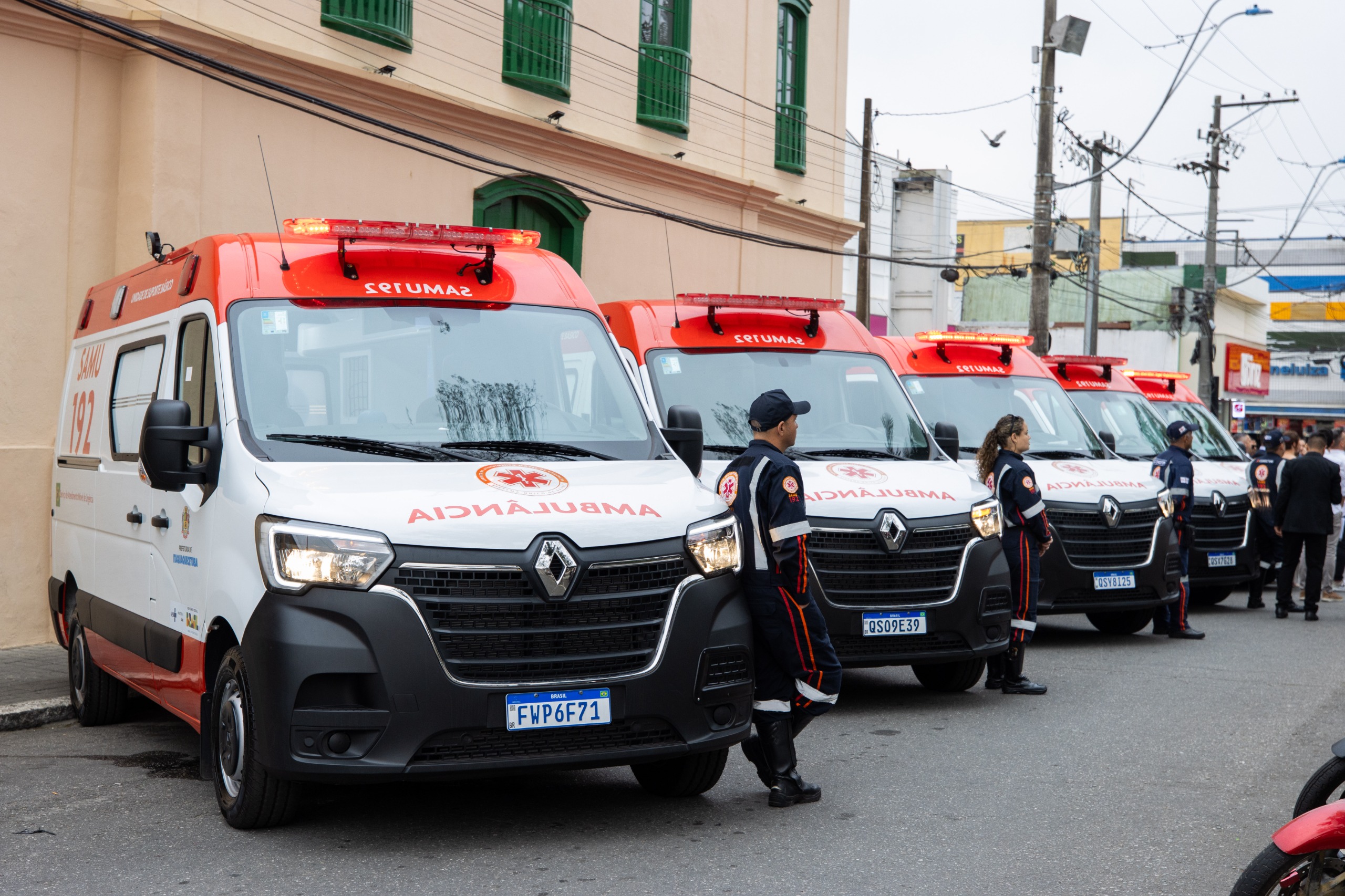 Itaquá coloca novas ambulâncias e amplia atendimento de urgência e emergência