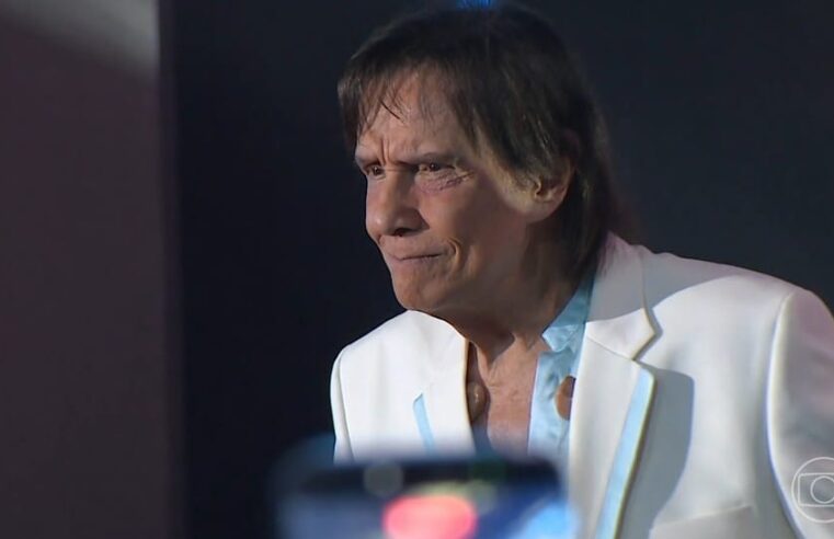 Roberto Carlos sofre acidente com Cadillac durante gravação do especial da Globo