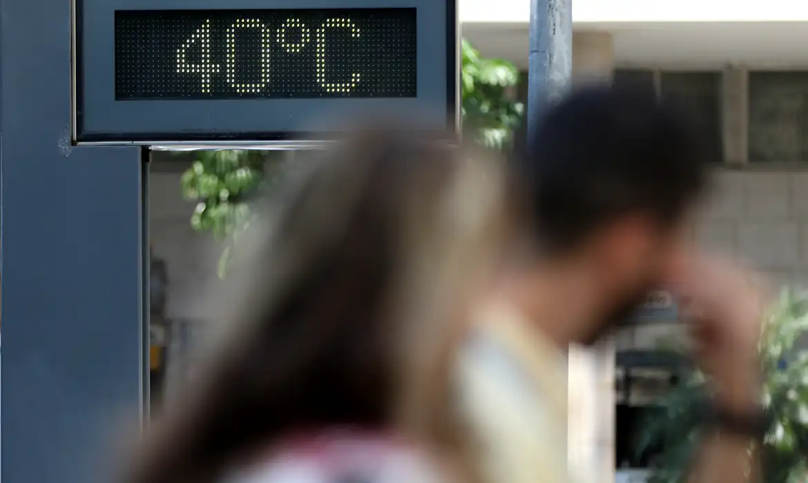 Inmet declara alerta vermelho devido à onda de calor no Alto Tietê