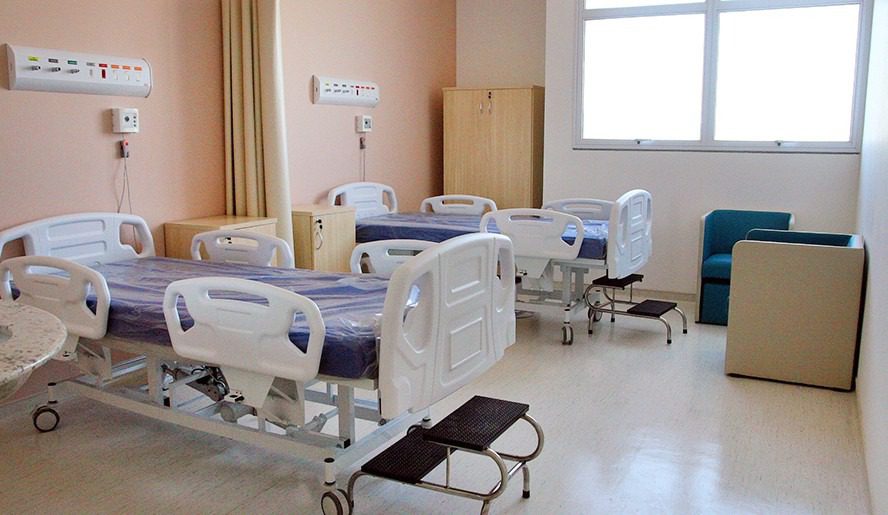 Câmara de Mogi aprova projeto de lei que garante cadeiras leito para acompanhantes em hospitais
