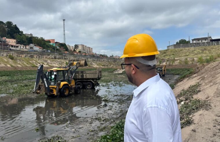 Prefeitura de Poá inicia limpeza do piscinão e intensifica ações preventivas