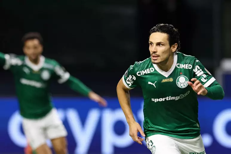 Raphael Veiga autoriza avanço das conversas entre Palmeiras e América-MEX