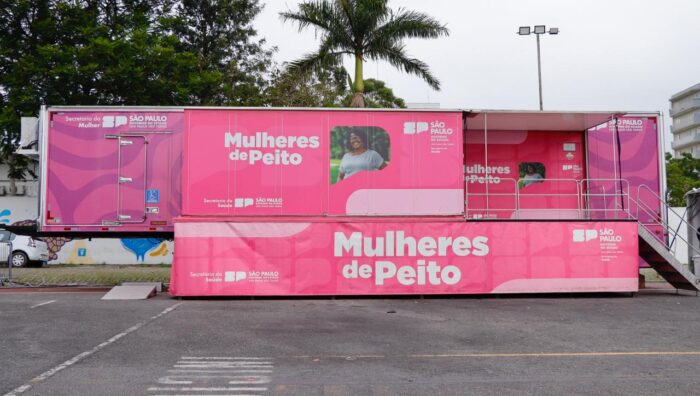 Suzano inicia atendimentos da Carreta da Mamografia no Largo da Feira