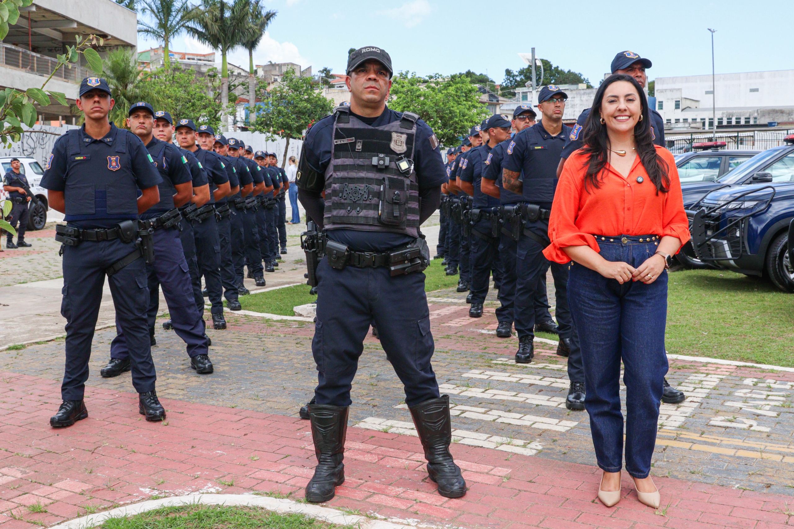 Ferraz ganha importante reforço com novas viaturas e GCMs