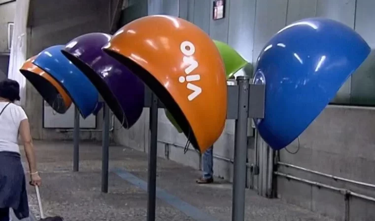 Orelhões começam a ser retirados das ruas de todo o país; Alto Tietê tem 775 aparelhos