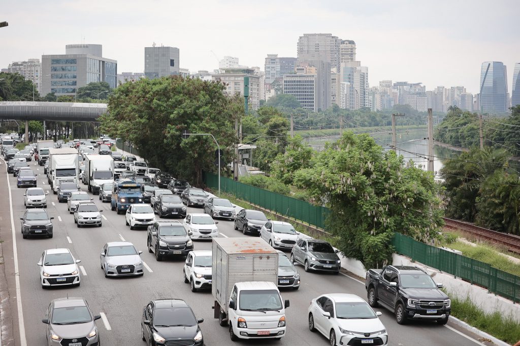 Segunda via da placa Mercosul já pode ser emitida em poucos minutos