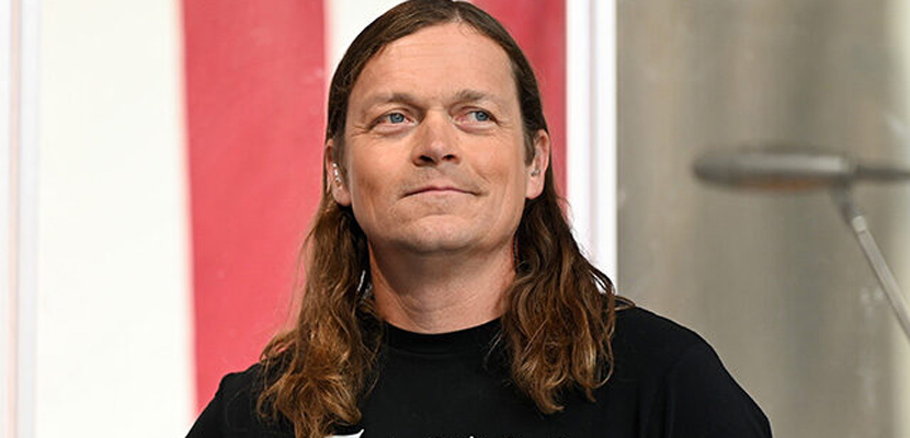 Brad Arnold, vocalista do 3 Doors Down, morre aos 47 anos