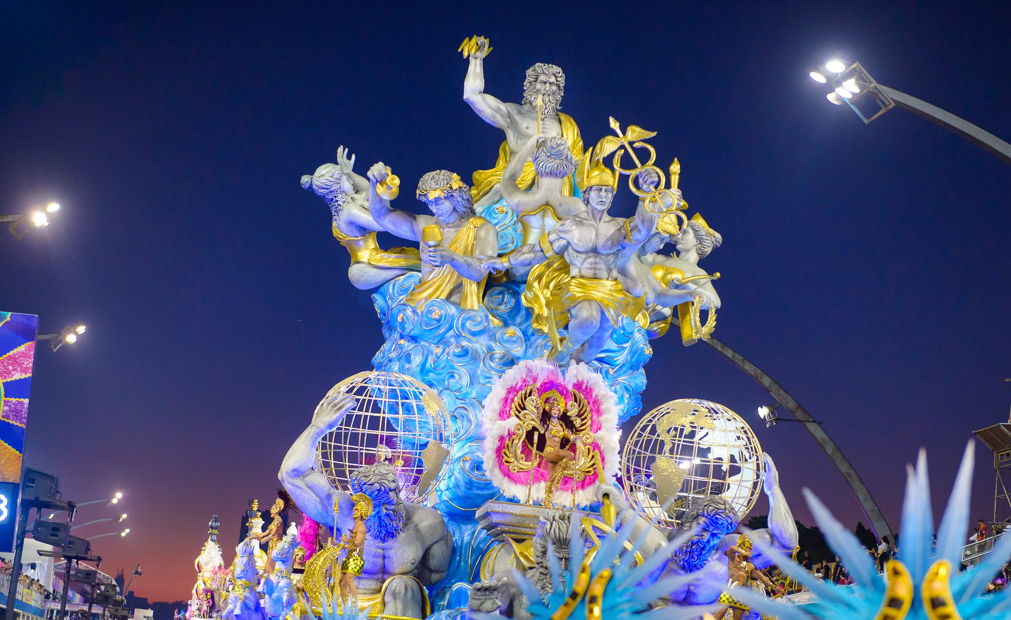 Confira a programação dos desfiles de carnaval de São Paulo