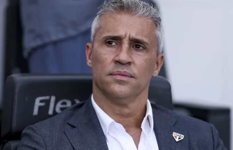 São Paulo demite Hernán Crespo e busca novo técnico