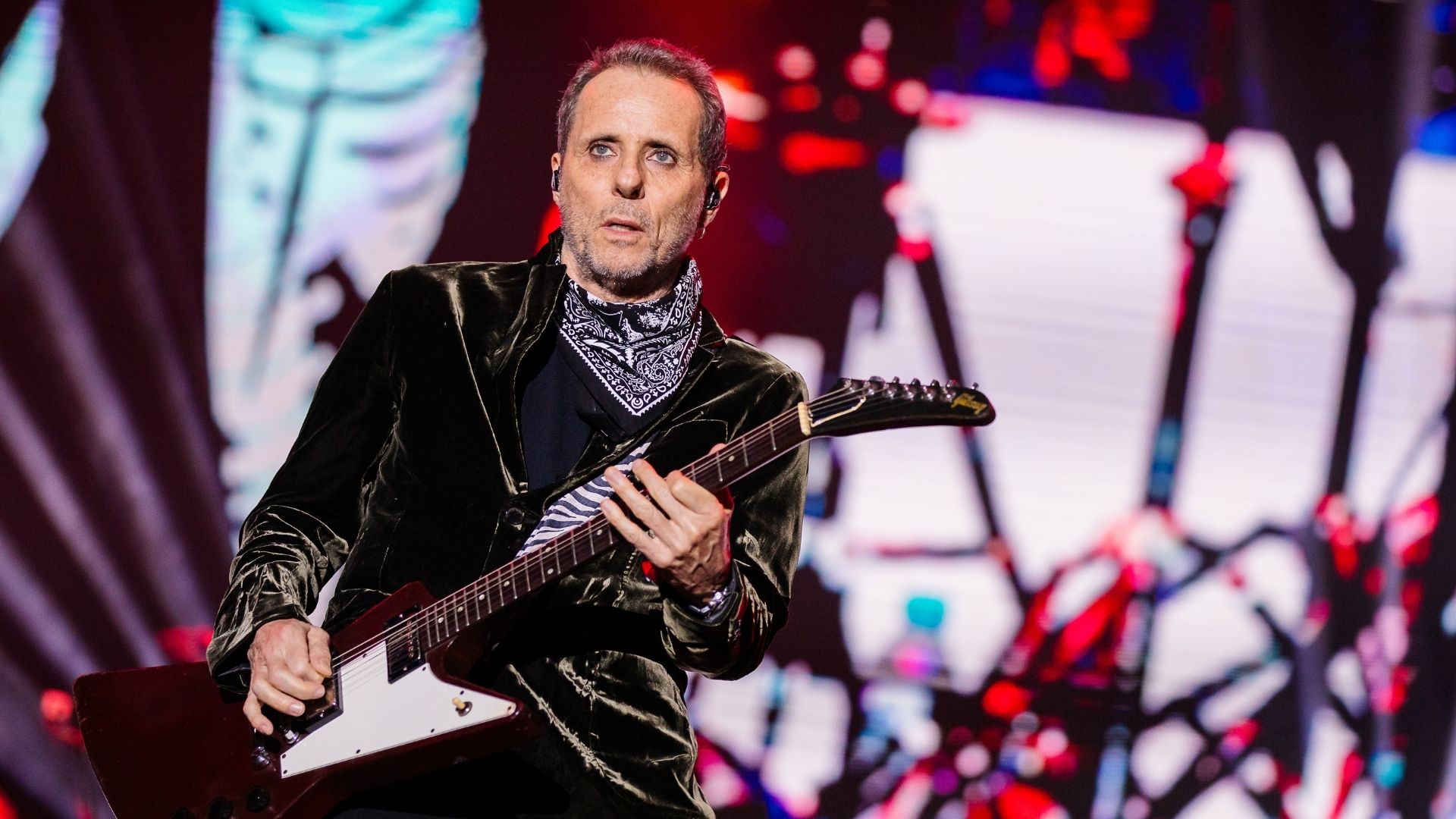 Tony Bellotto homenageia médico que operou seu câncer