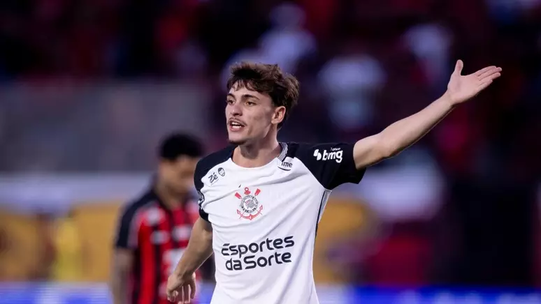 Jogador do Corinthians tira cidadania italiana e aumenta chances de transferência