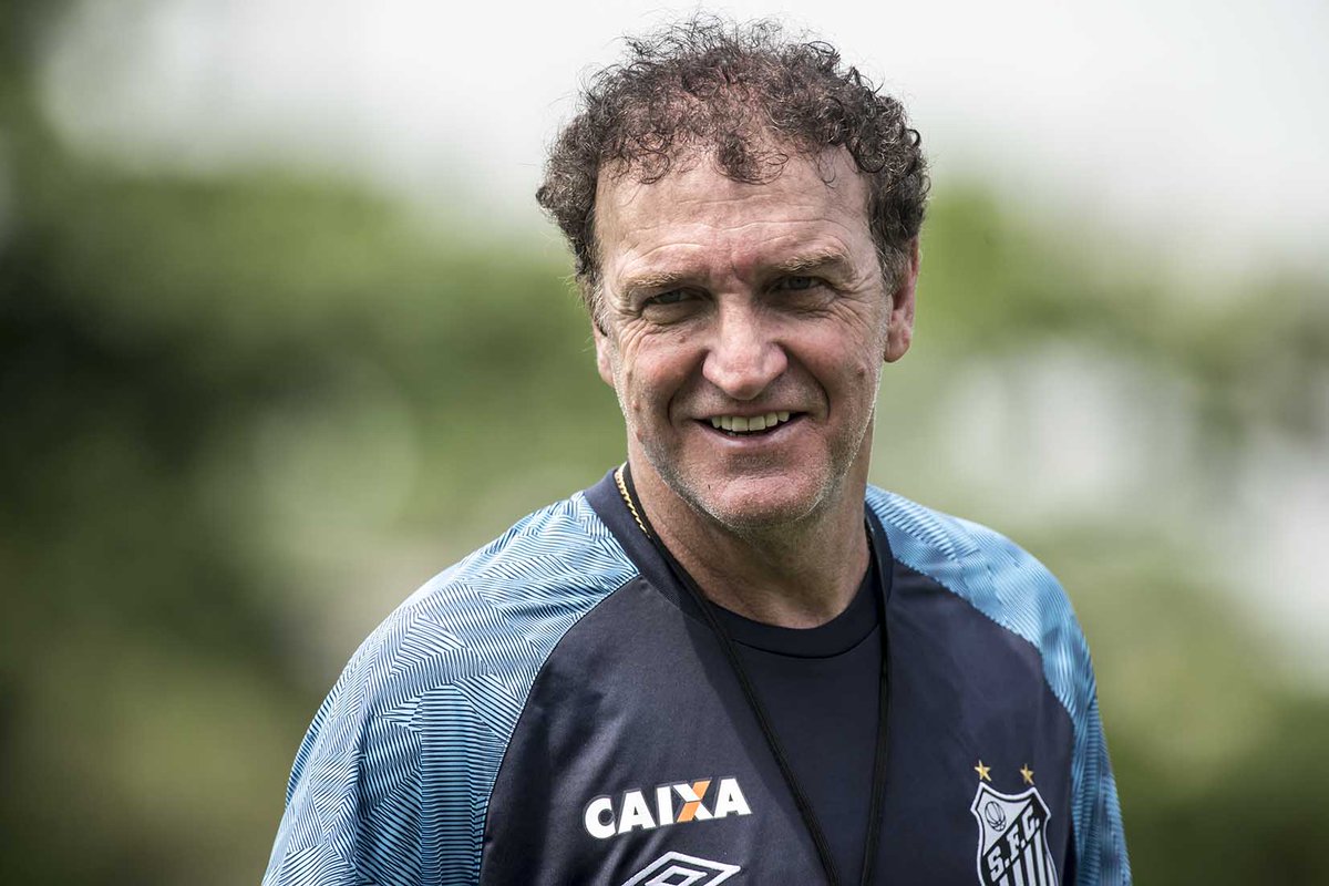 Santos anuncia a contratação do técnico Cuca