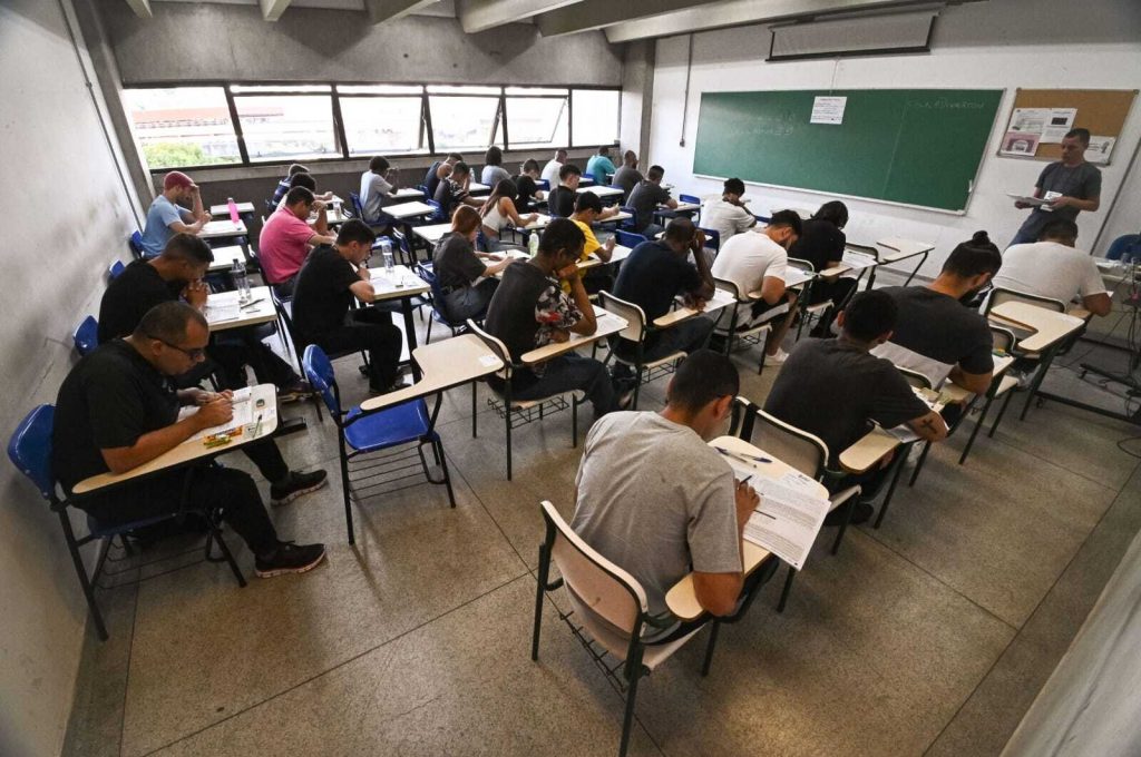 Ferraz abre inscrições de vestibular com bolsas de estudo para ensino superior