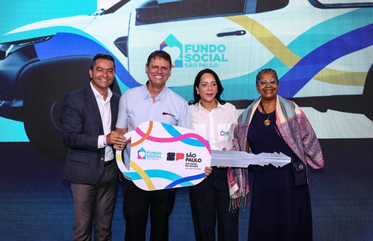 Guararema recebe veículo para reforçar ações do Fundo Social