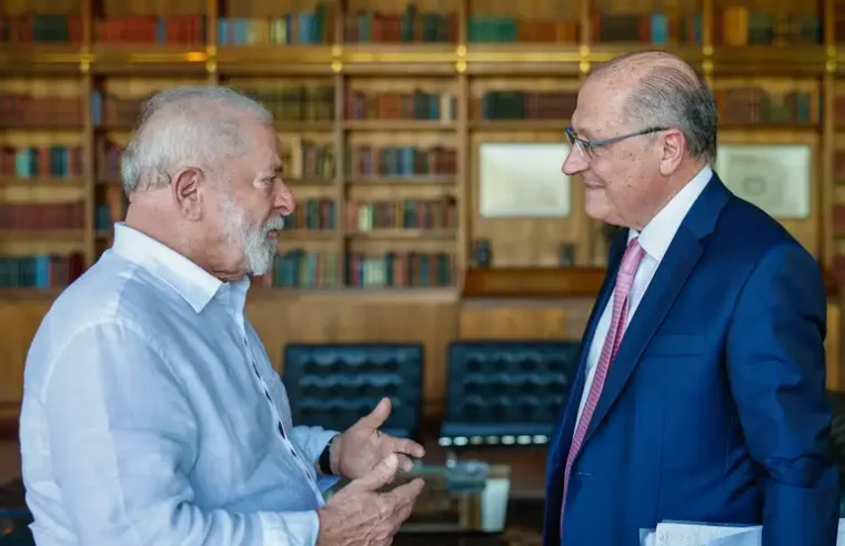 Lula confirma Alckmin como seu vice na chapa pela reeleição
