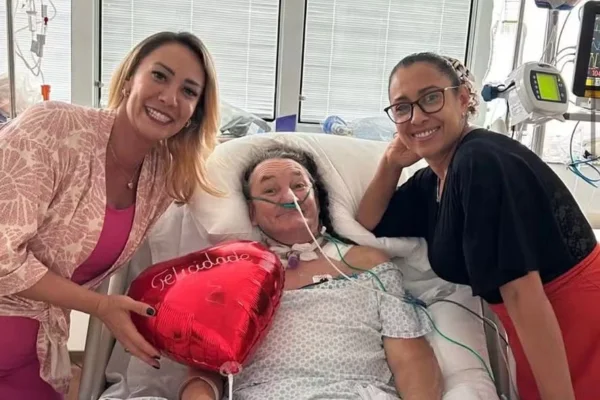 Marquito aparece pela 1º vez após internação