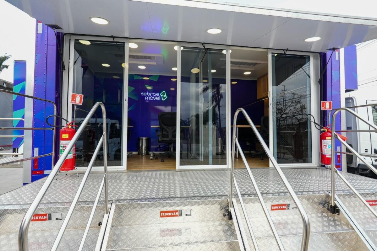 Sebrae Móvel promove atendimento especial no mês das mulheres em Itaquaquecetuba