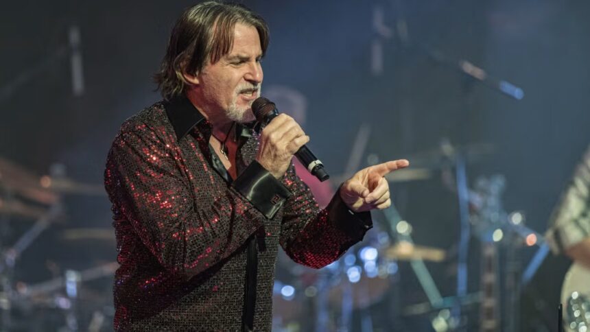 Tommy DeCarlo, vocalista do Boston morre aos 60 anos