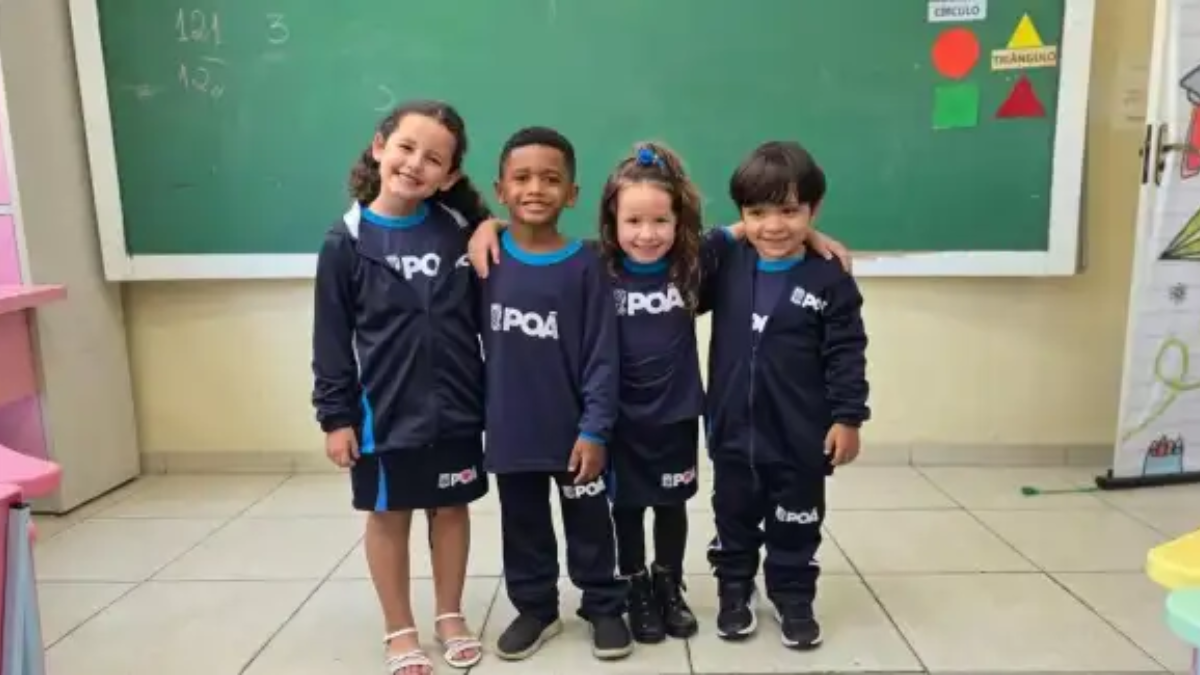 Prefeitura de Poá realiza entrega de uniformes escolares