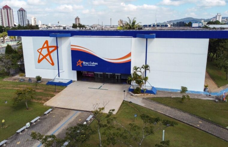 Clínica-Escola de Medicina Veterinária oferece exame gratuito para diagnóstico de parasitas em pets