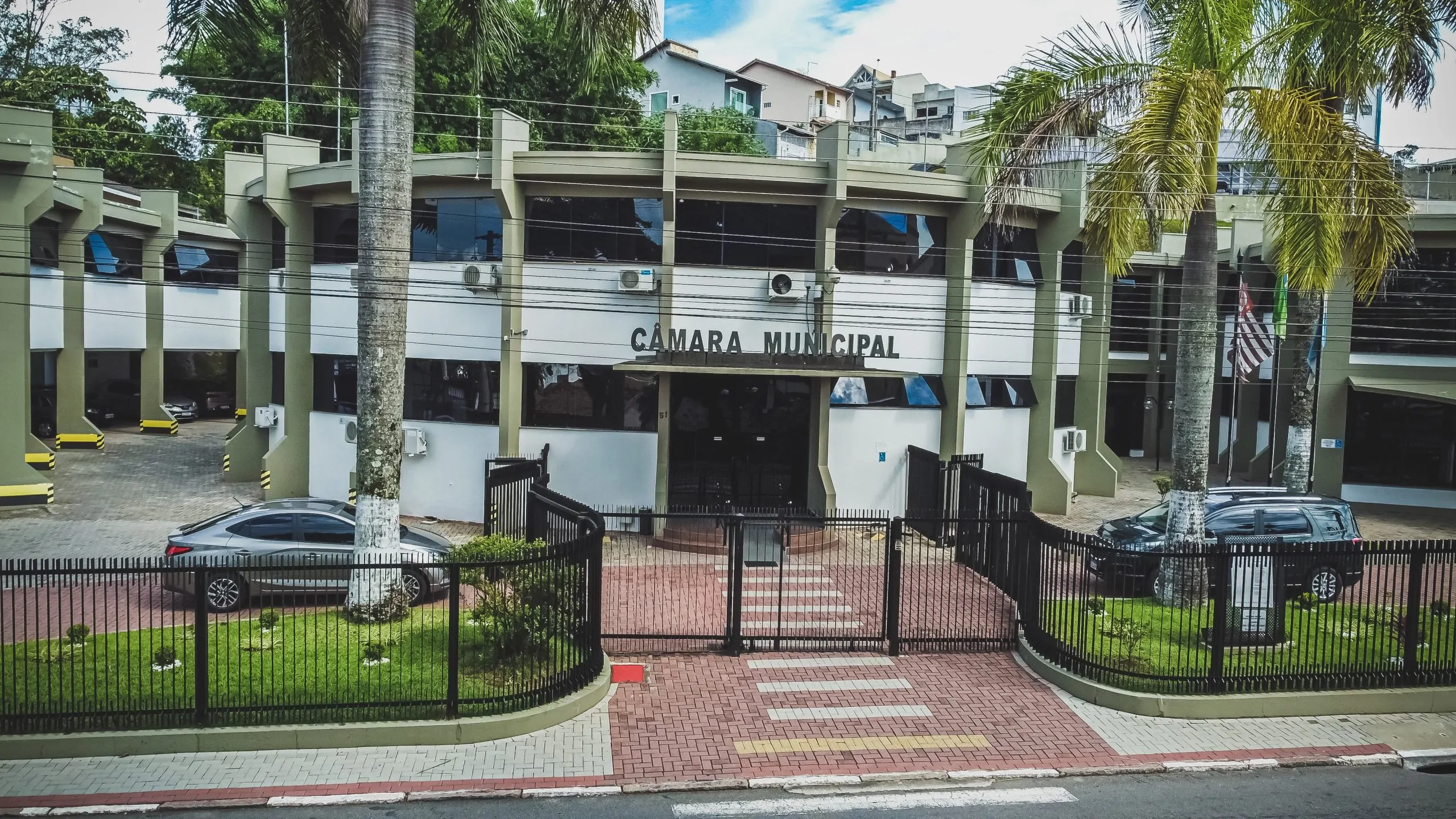 Câmara de Arujá abre concurso público