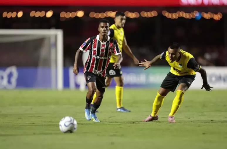 São Paulo comunica lesão de Marcos Antônio após jogo na Sul-Americana