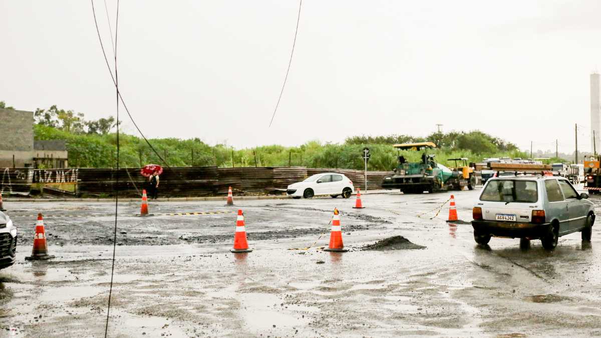 Em Suzano, cruzamento da Roberto Simonsen ganhará rotatória