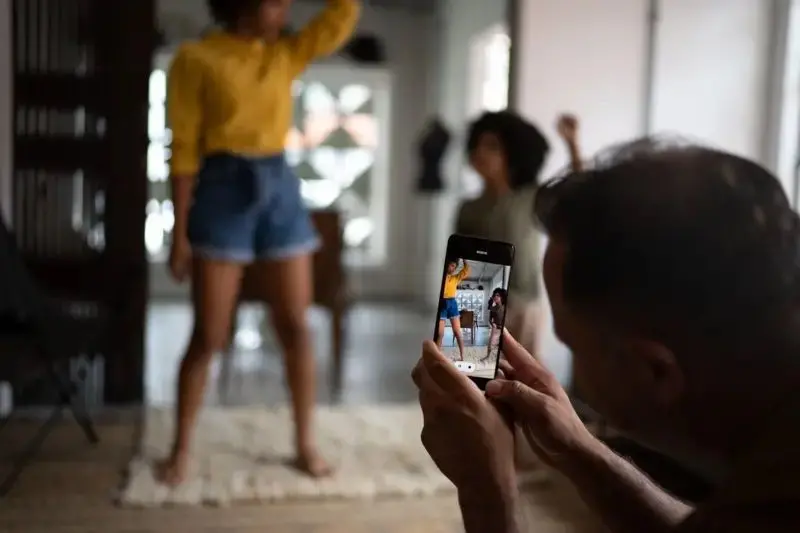 Suzano publica lei para combater a adultização infantil