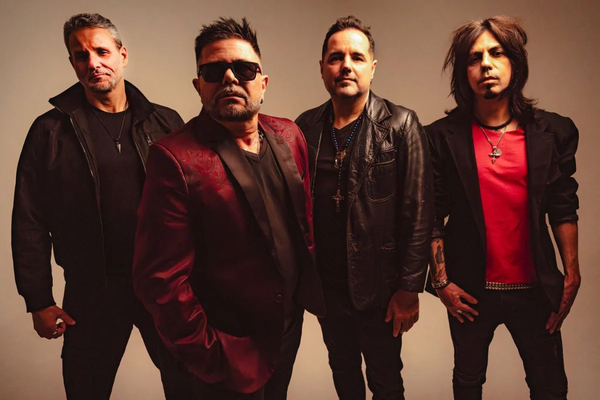 Banda Yahoo lança clipe de Te Beijei e inicia nova fase