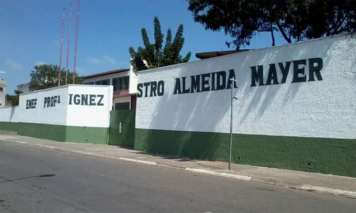 Suspeita de ter incentivado ataque a escola em Suzano na última semana é presa