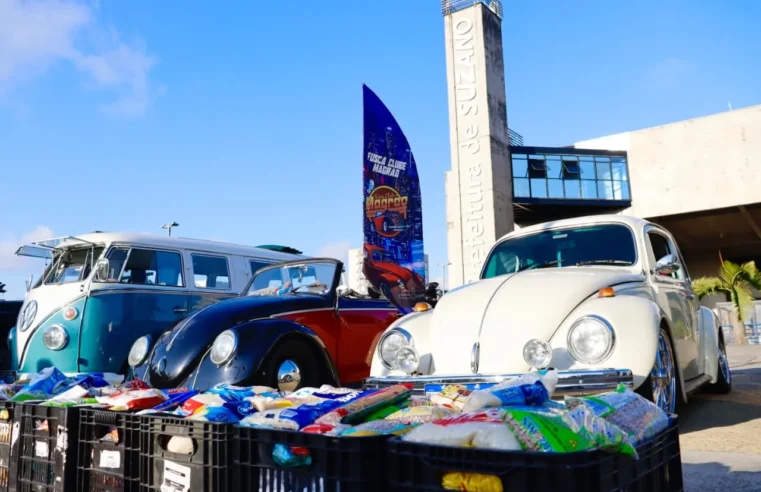 Suzano recebe encontro de fuscas e carros antigos