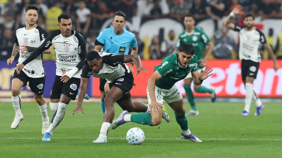 Corinthians rebate Palmeiras e também denuncia agressão a atletas