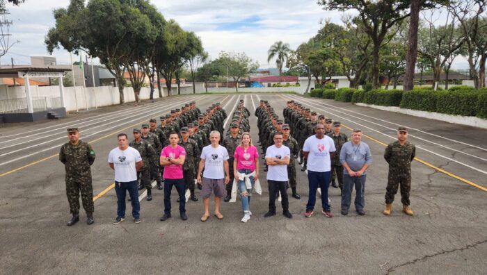 Ação porta a porta arrecada mais de 10 mil peças para a Campanha do Agasalho de Suzano