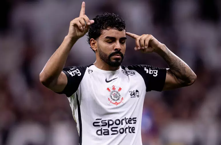 Matheus Bidu vira dúvida no Corinthians para jogo na Libertadores