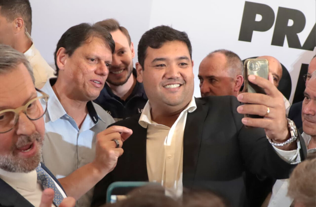 Prefeito de Suzano garante R$ 18 milhões para manutenção de estradas vicinais 