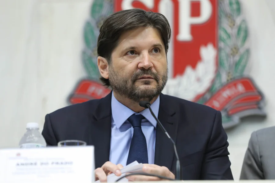 Eleições 2026: Tarcísio confirma André do Prado ao Senado e fecha chapa para eleições