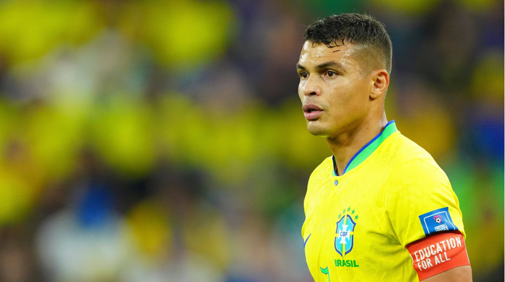 Thiago Silva faz curso para obter licença de treinador