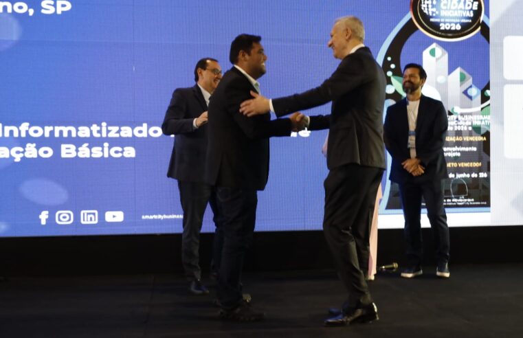 Suzano ganha prêmio por sistema inovador de avaliação do ensino