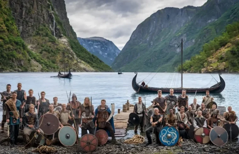 Jogadores da Noruega posam de vikings em foto para Copa