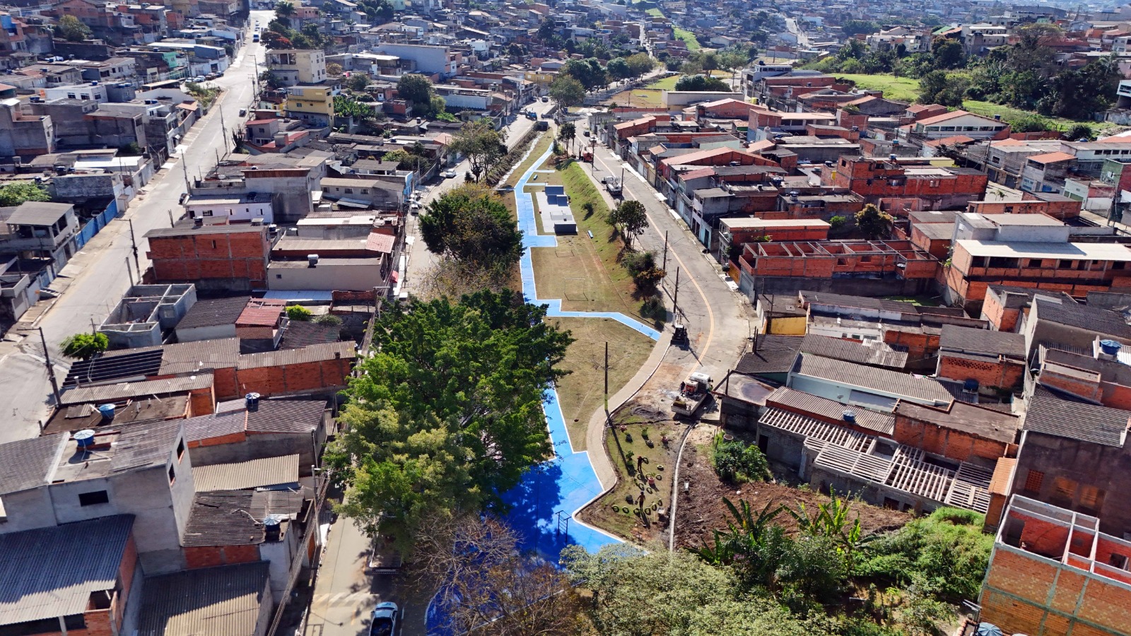 Suzano inaugura Corredor Ecológico com pista de caminhada e playground