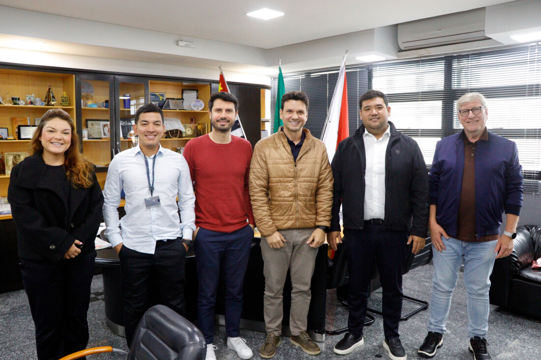 Prefeito de Suzano assina parceria com EDP para projeto de eficiência em unidades de saúde