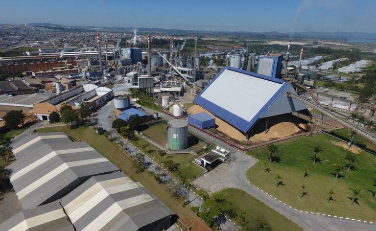 Suzano S.A. abre vagas para programa de aprendiz na fábrica de Suzano