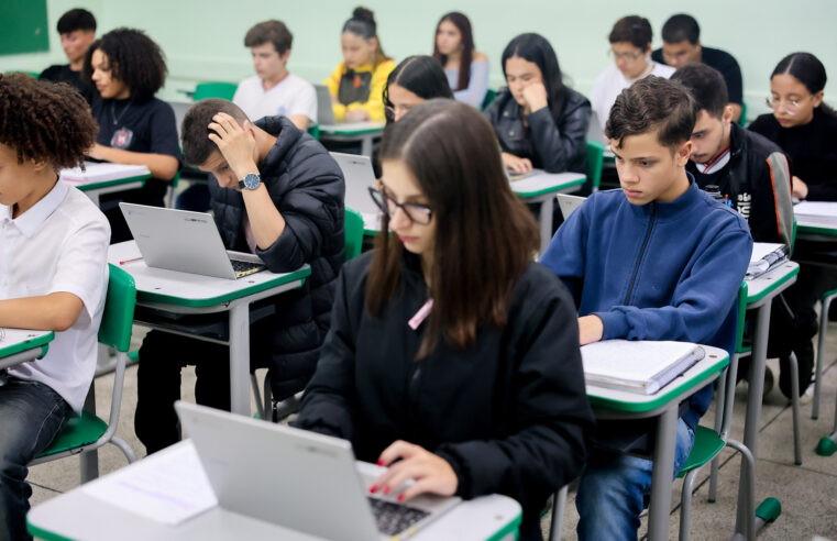 Secretaria da Educação de SP organiza ‘aulão’ preparatório para o Provão Paulista e Enem